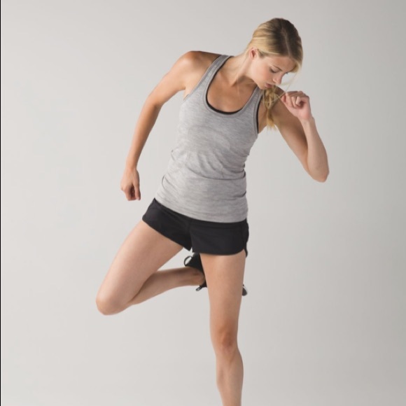 Lululemon speed short *4 way stretch 2.5” - Picture 3 of 6